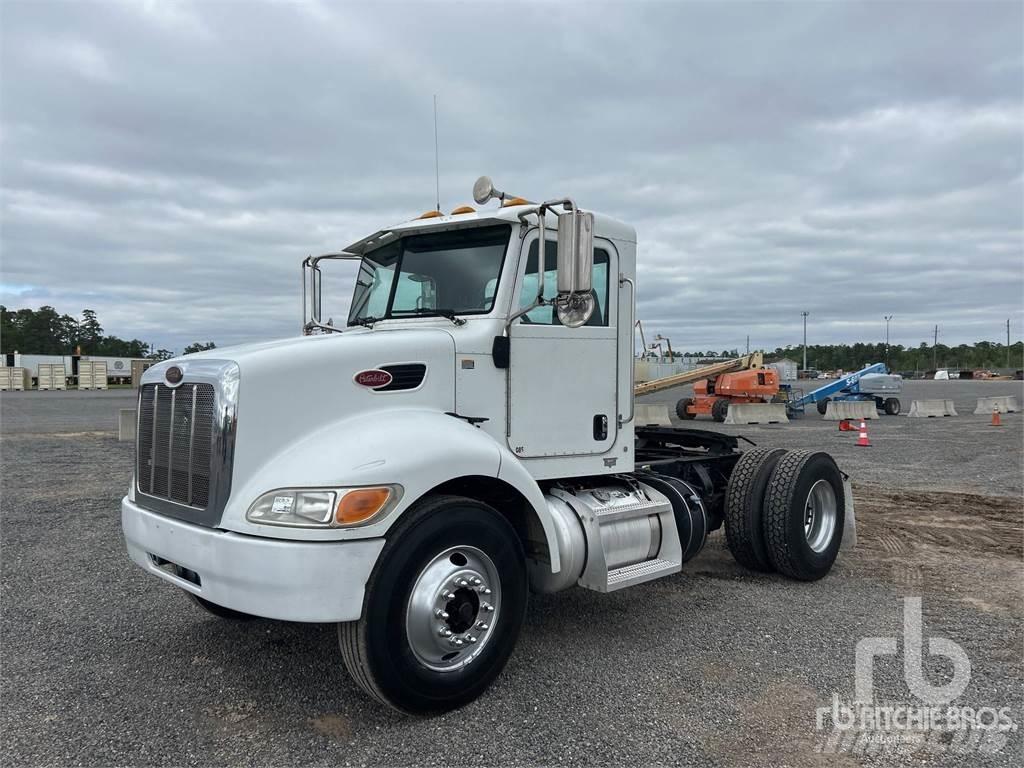 Peterbilt 337 Trekkers