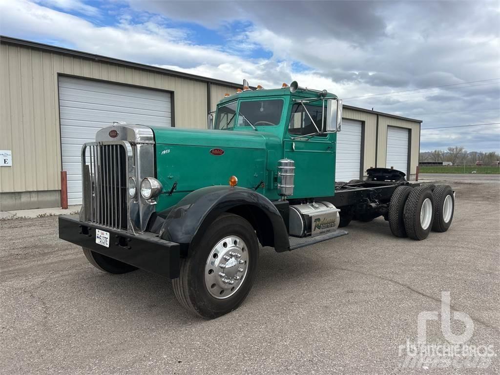 Peterbilt 350 Trekkers
