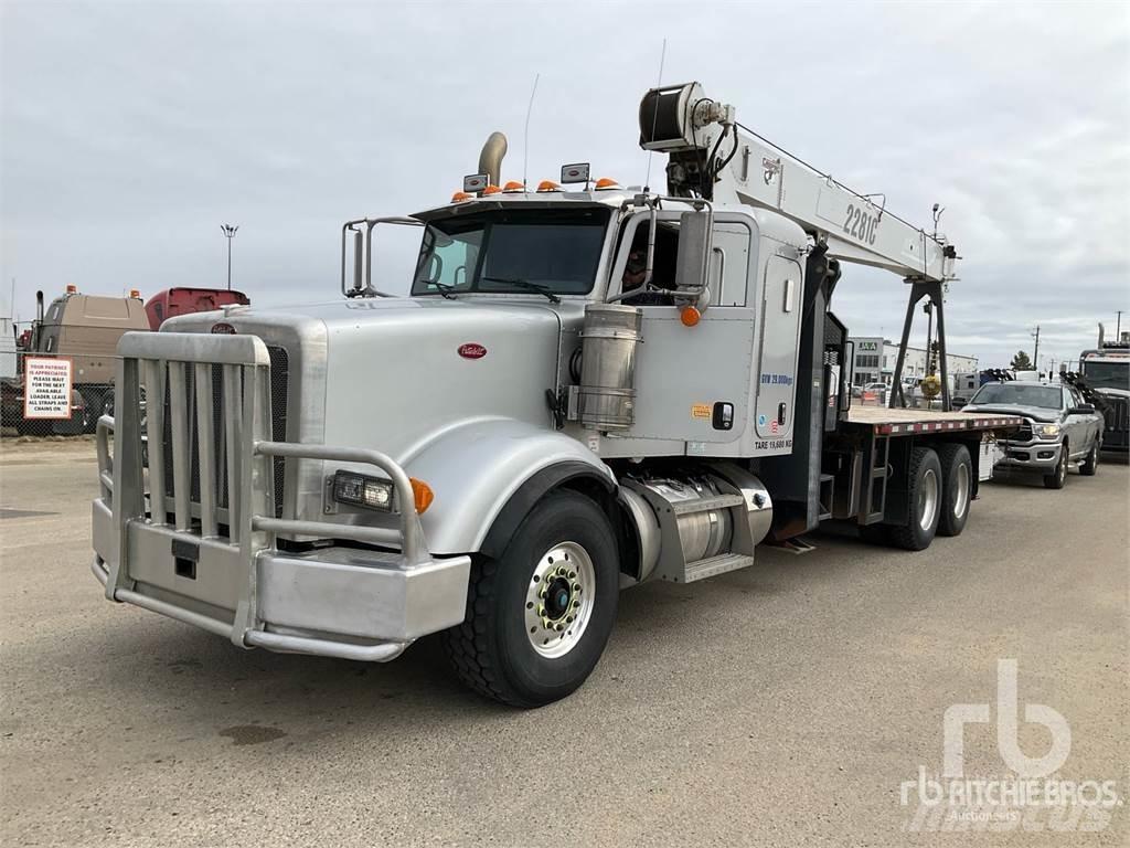 Peterbilt 367 Vlakke laadvloer met kraan