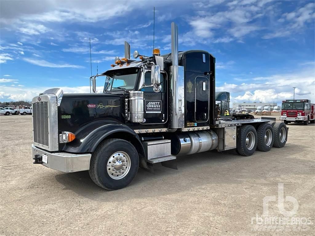 Peterbilt 367 Trekkers