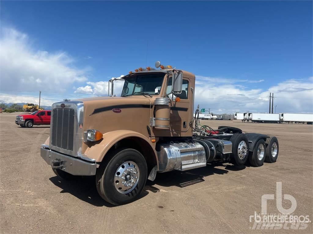 Peterbilt 367 Trekkers