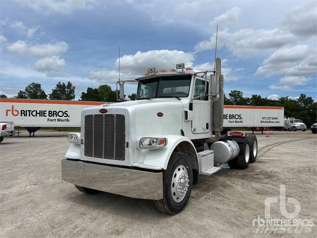 Peterbilt 367 Trekkers