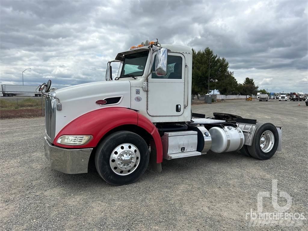 Peterbilt 384 Trekkers