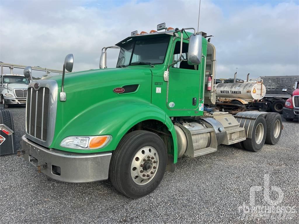 Peterbilt 386 Trekkers