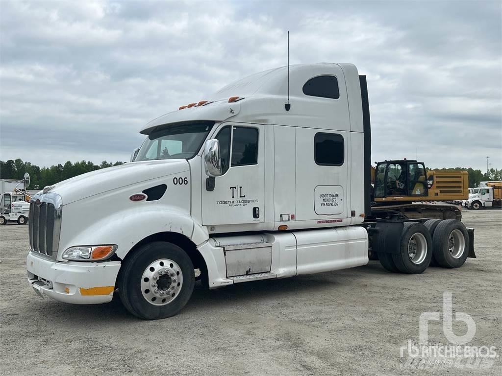 Peterbilt 387 Trekkers