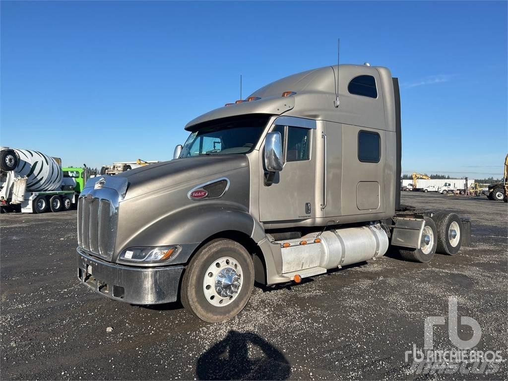 Peterbilt 387 Trekkers