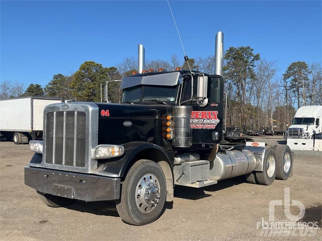 Peterbilt 389 Trekkers