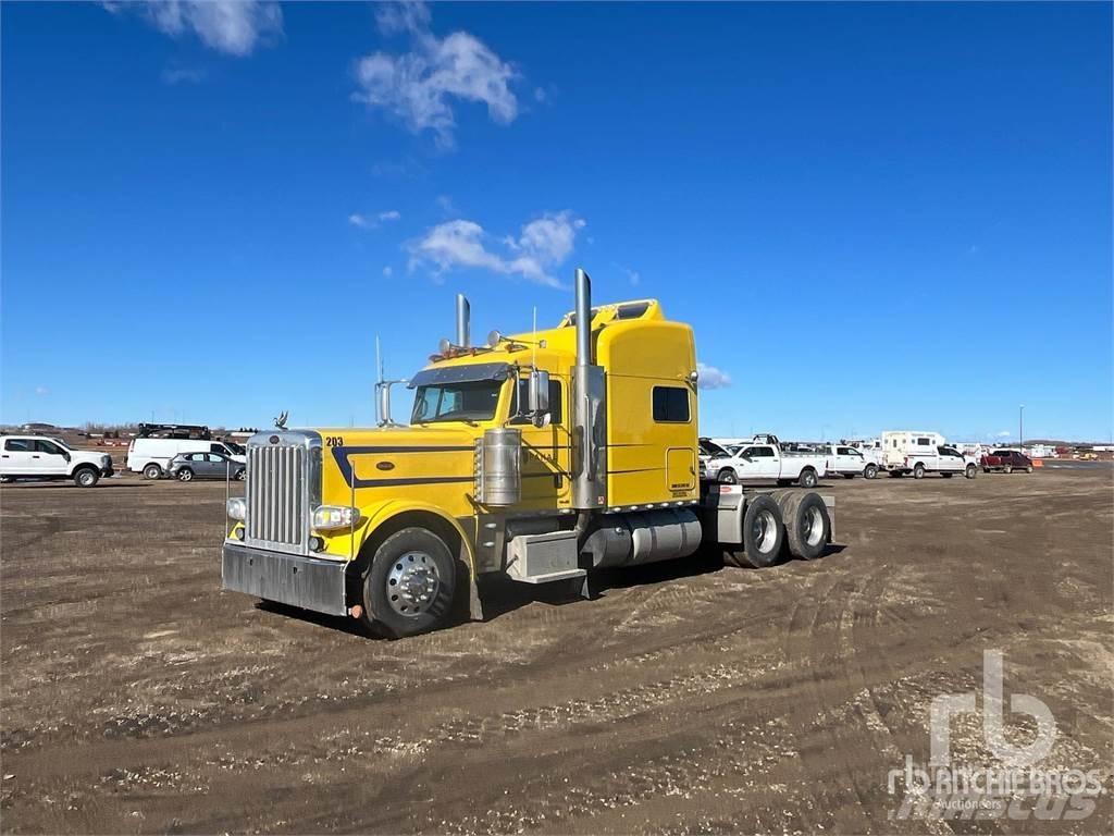 Peterbilt 389 Trekkers