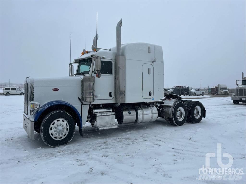 Peterbilt 389 Trekkers