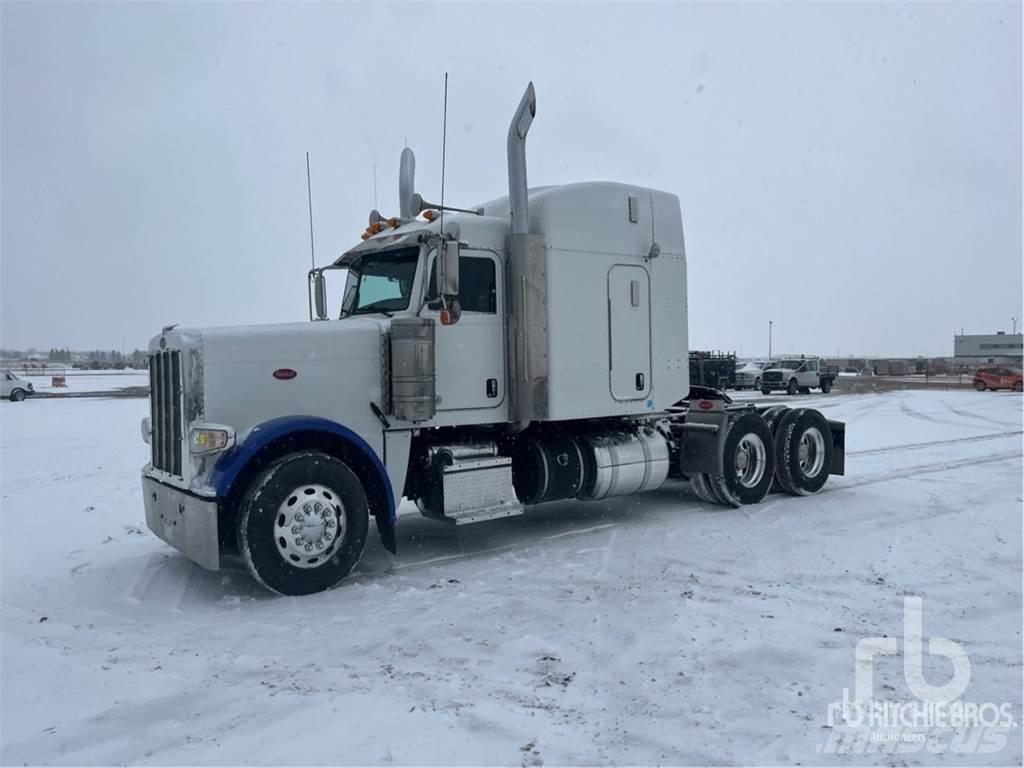 Peterbilt 389 Trekkers