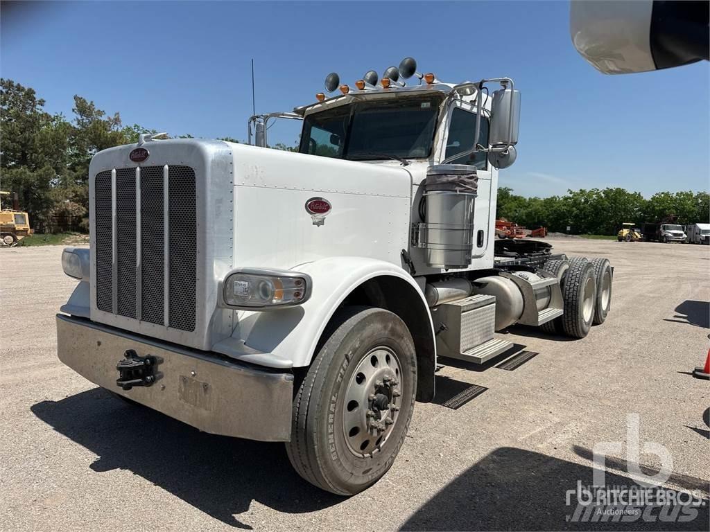 Peterbilt 389 Trekkers