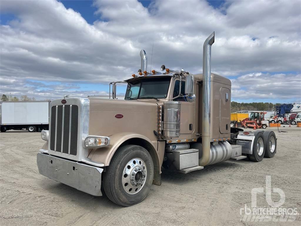 Peterbilt 389 Trekkers