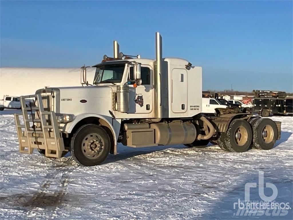 Peterbilt 389 Trekkers