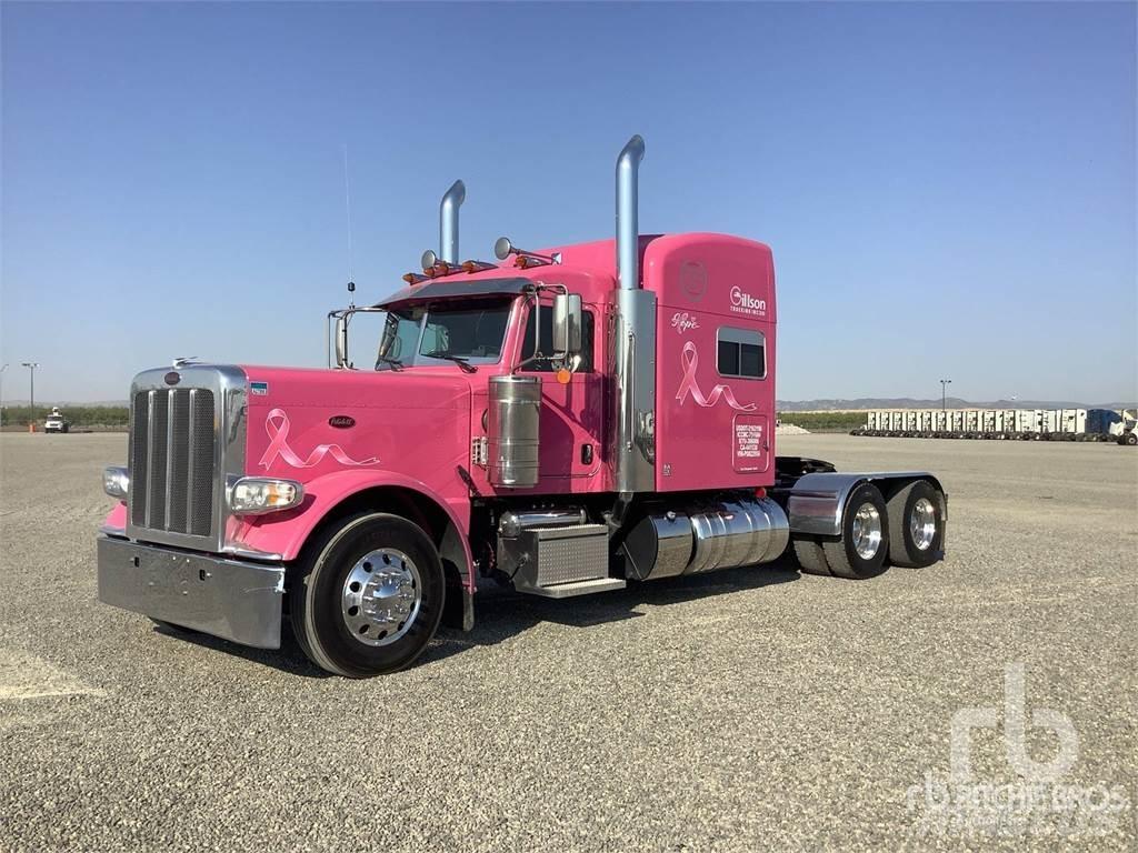 Peterbilt 389 Trekkers