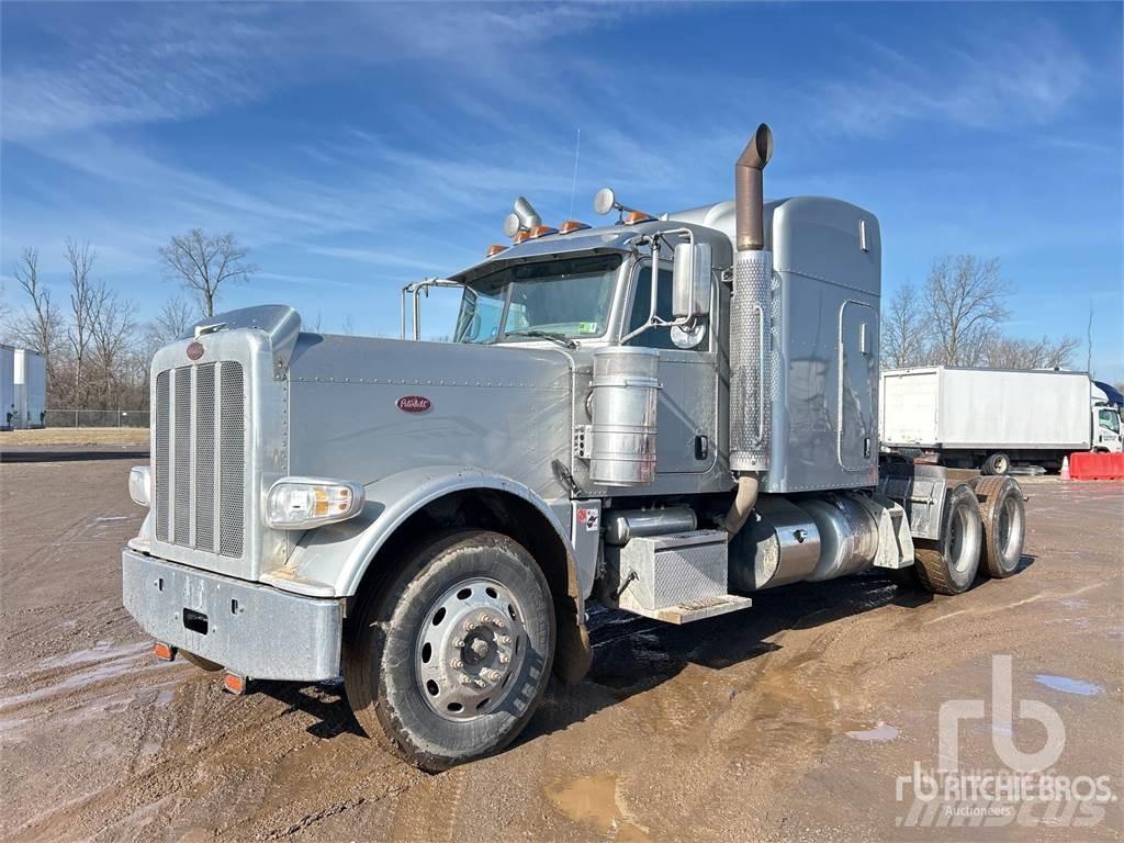 Peterbilt 389 Trekkers