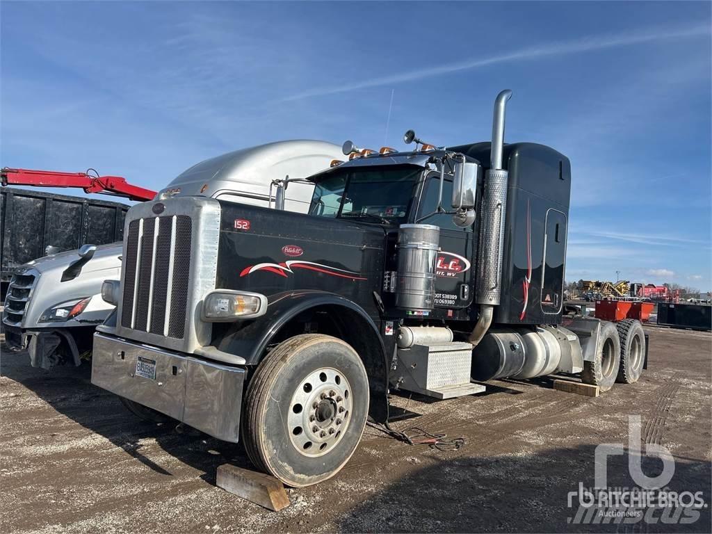 Peterbilt 389 Trekkers