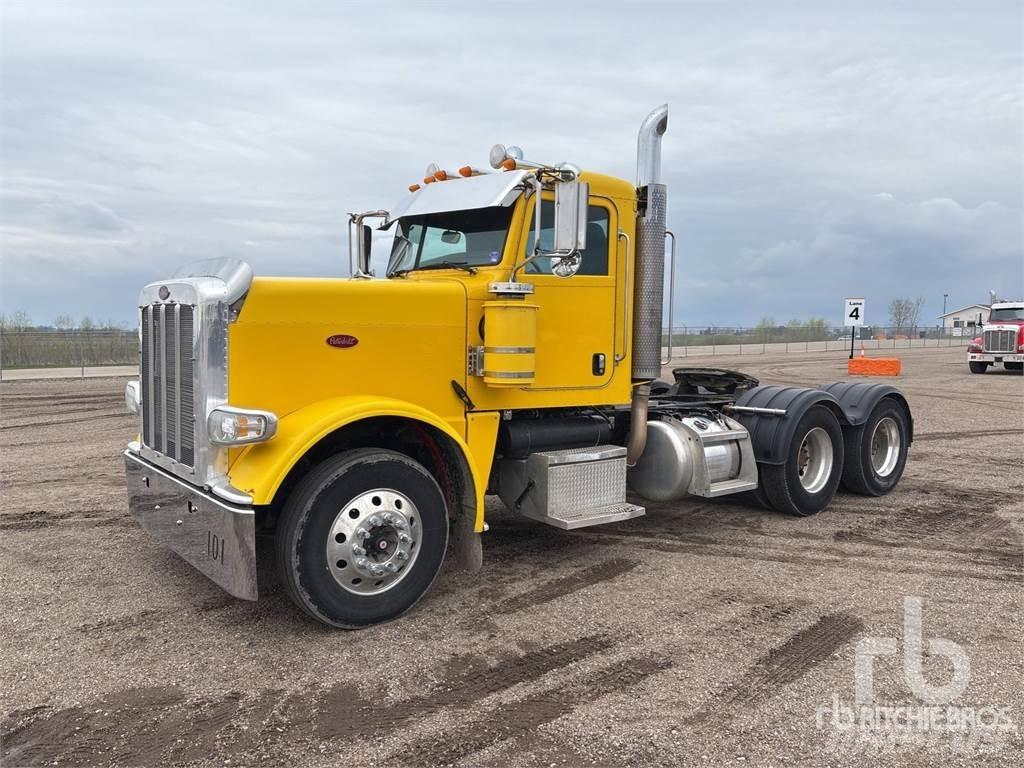 Peterbilt 389 Trekkers