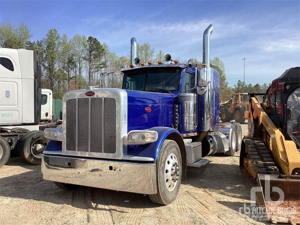 Peterbilt 389 Trekkers
