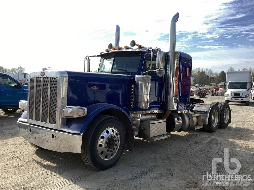 Peterbilt 389 Trekkers