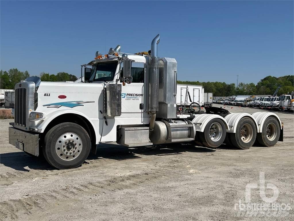 Peterbilt 389 Trekkers