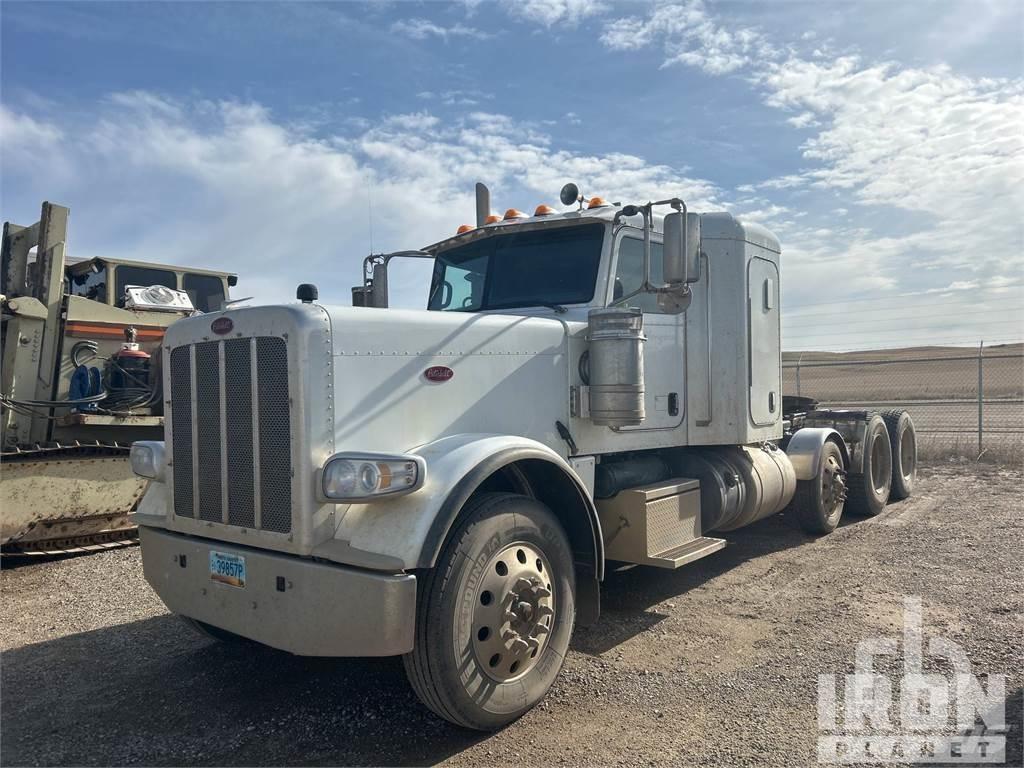Peterbilt 389 Trekkers
