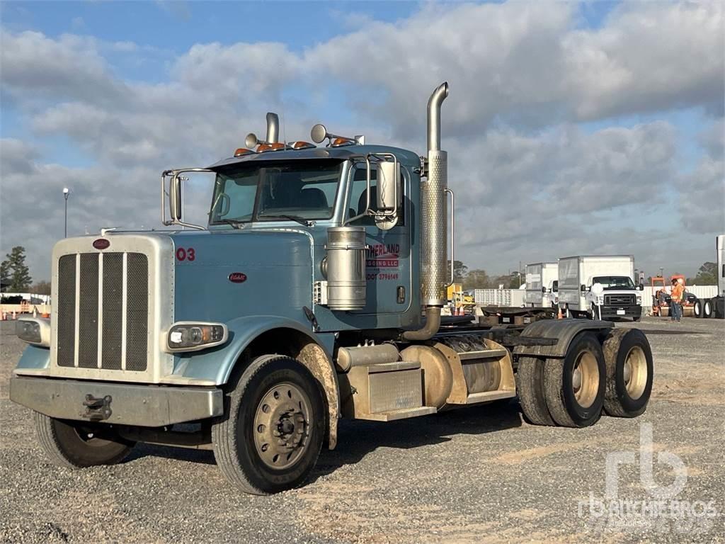 Peterbilt 389 Trekkers