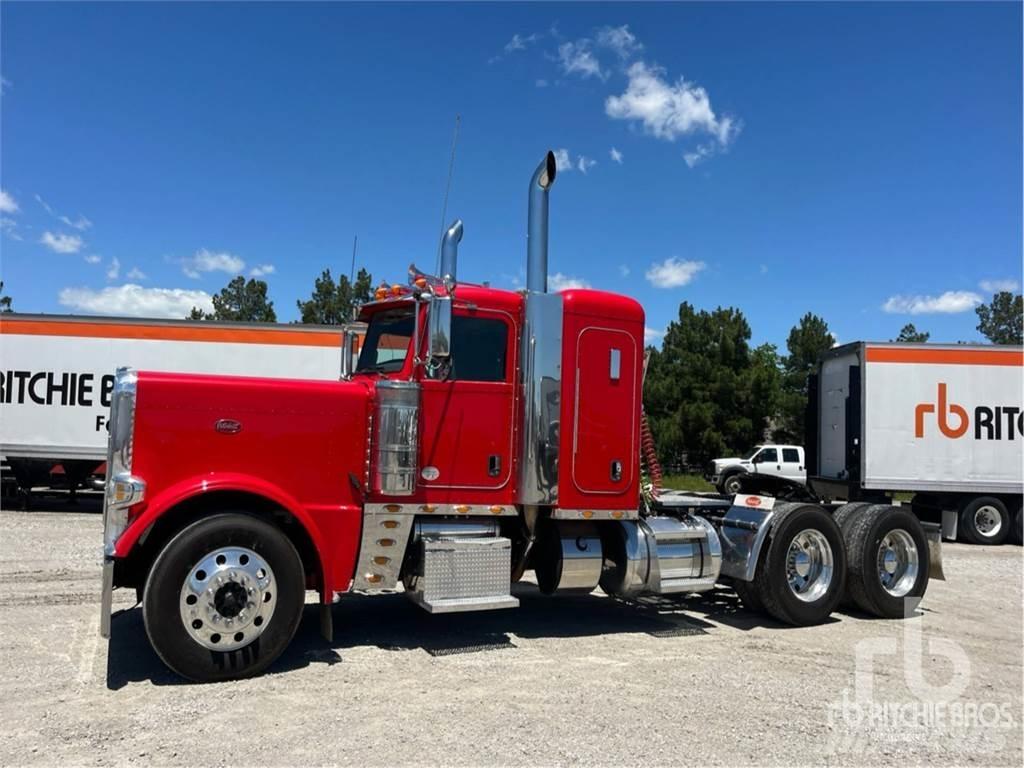 Peterbilt 389 Trekkers