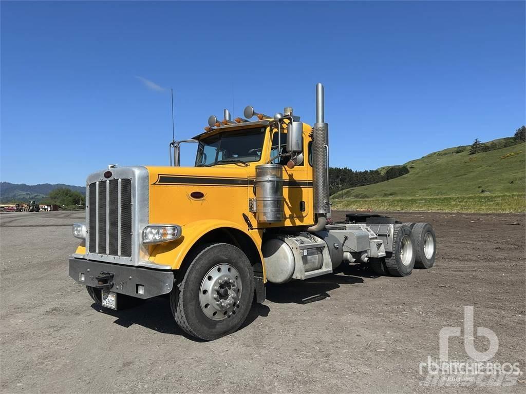 Peterbilt 389 Trekkers