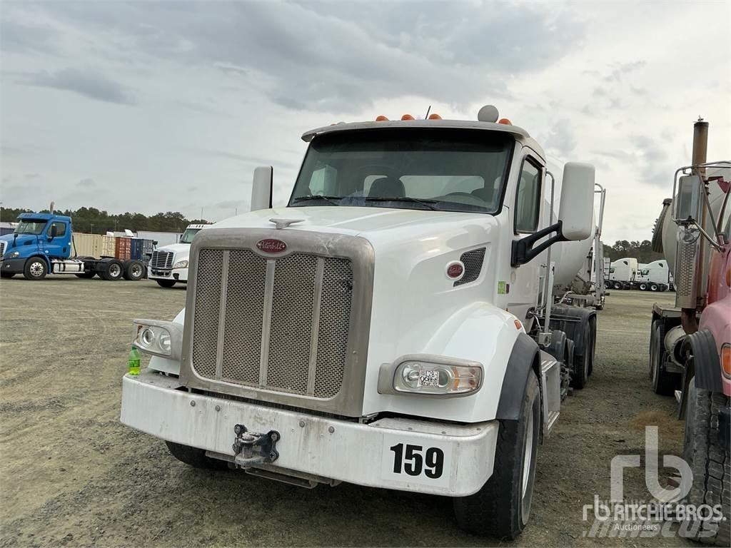 Peterbilt 567 Betonmixers en pompen