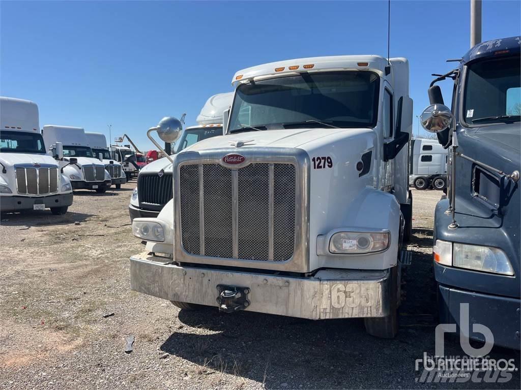 Peterbilt 567 Trekkers