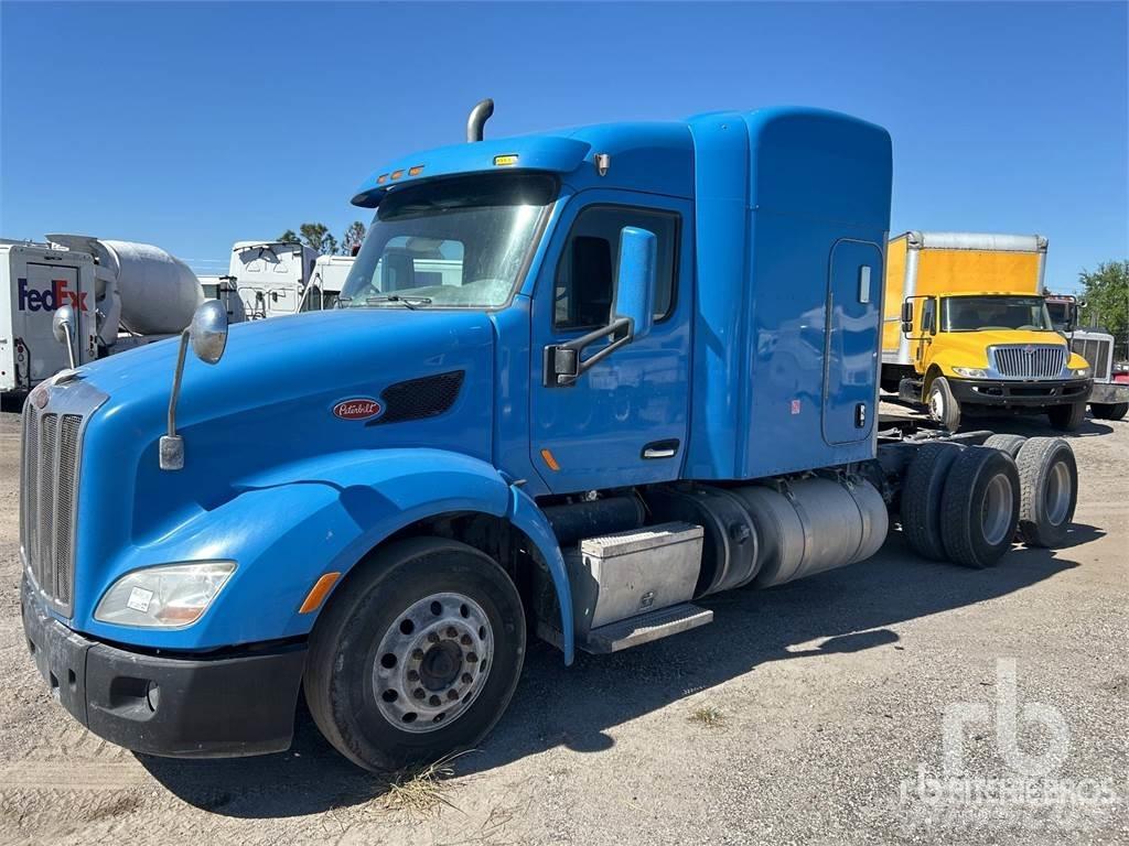 Peterbilt 579 Trekkers