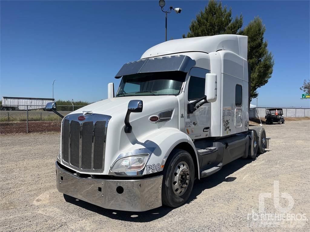 Peterbilt 579 Trekkers