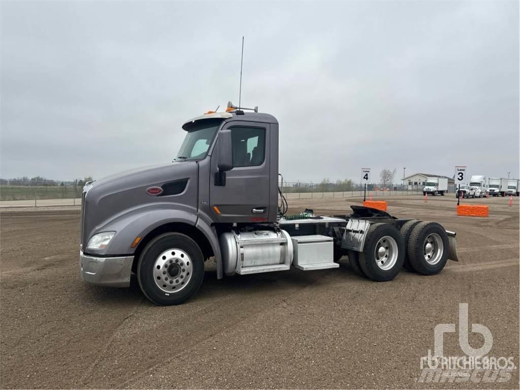 Peterbilt 579 Trekkers