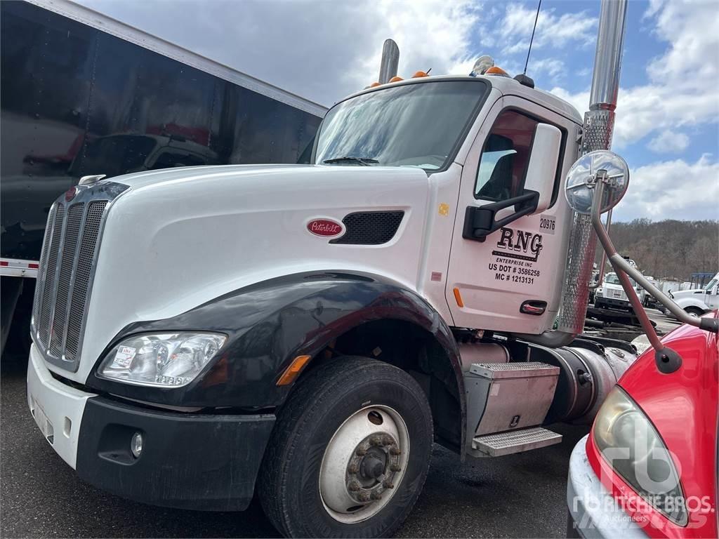 Peterbilt 579 Trekkers