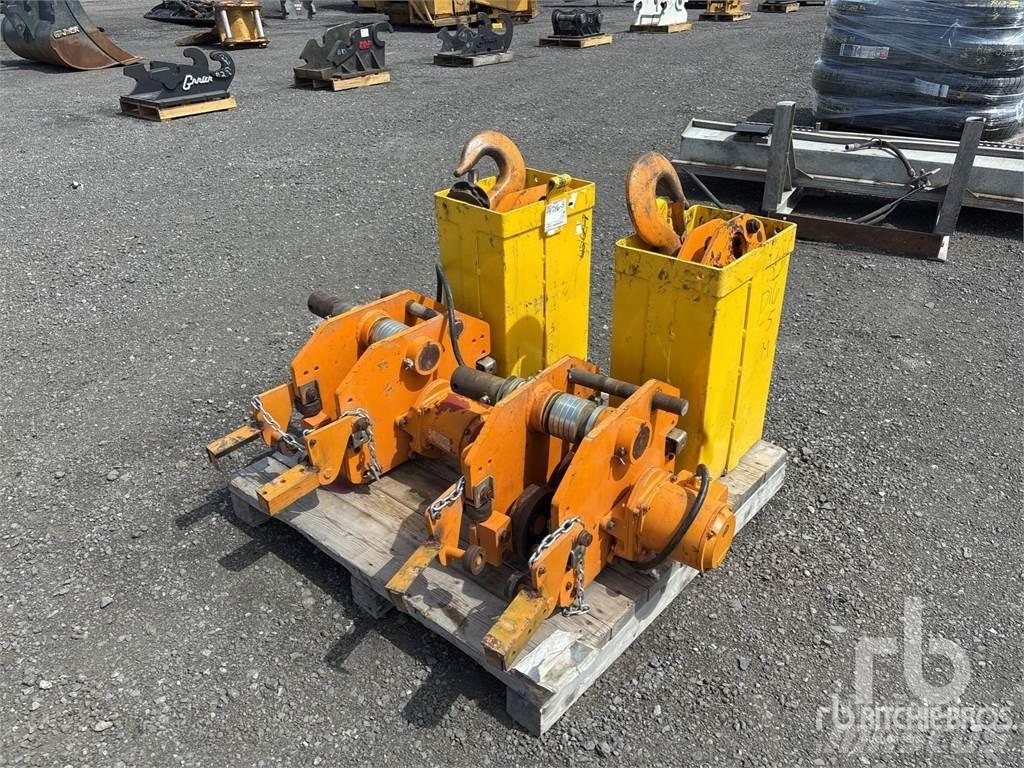  Quantity of (2) Kranen onderdelen en gereedschap