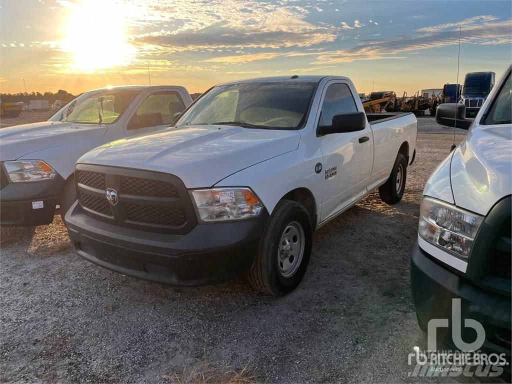 RAM 1500 Bestelwagens met open laadbak