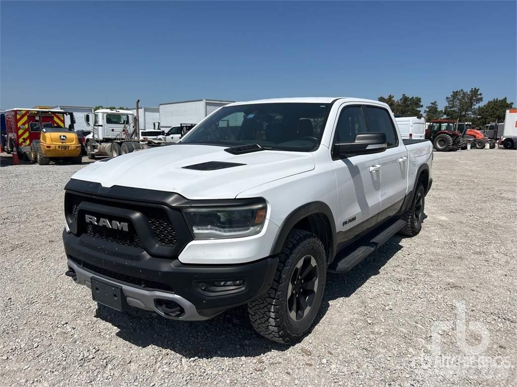RAM 1500 Bestelwagens met open laadbak