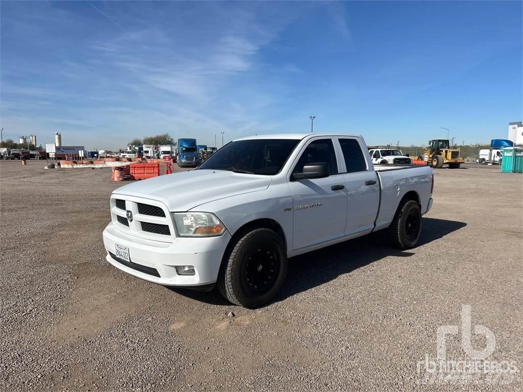 RAM 1500 Bestelwagens met open laadbak