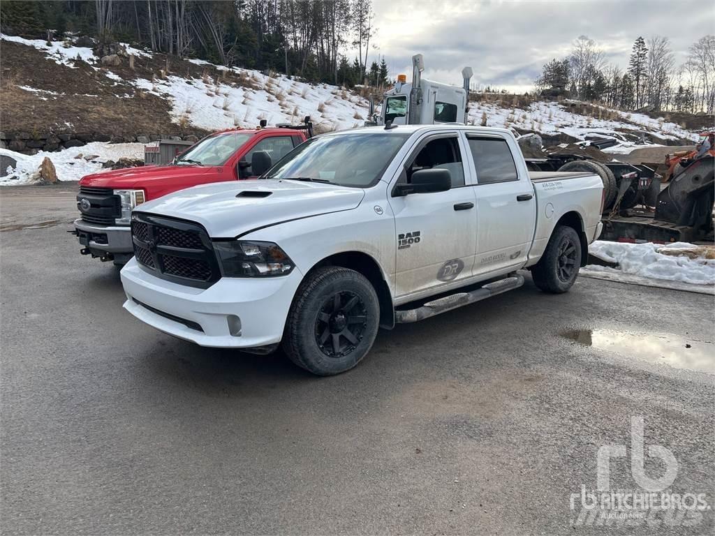 RAM 1500 Bestelwagens met open laadbak