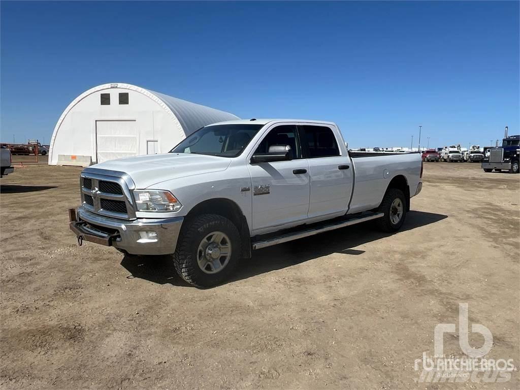 RAM 2500 Bestelwagens met open laadbak