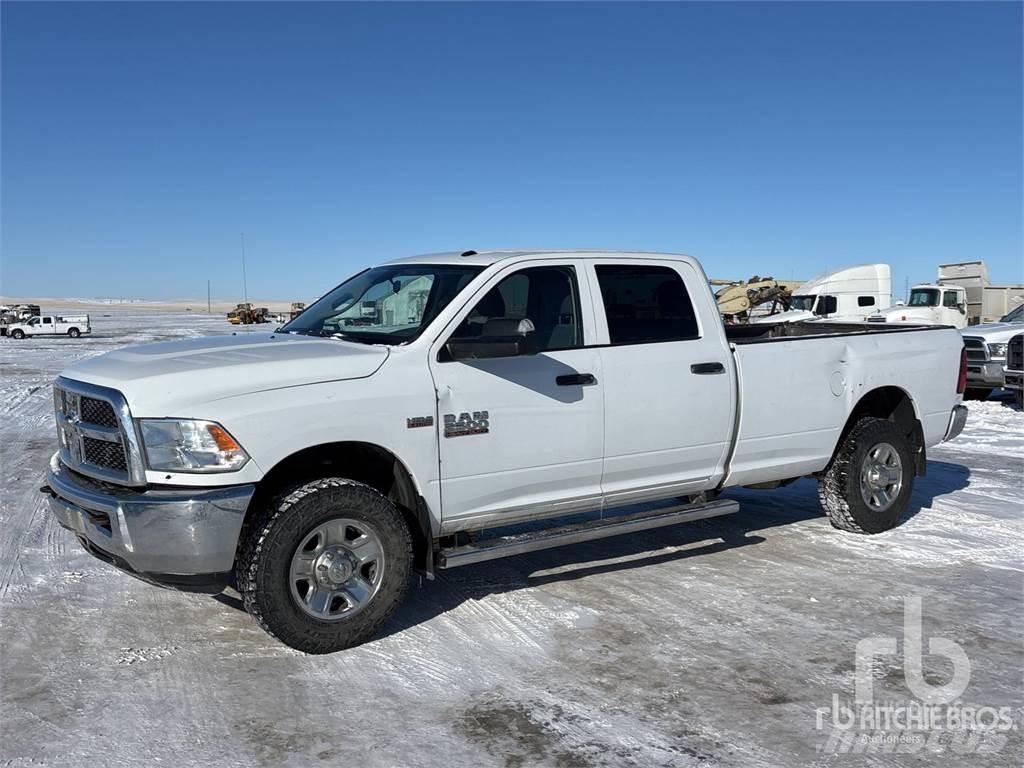 RAM 2500 Bestelwagens met open laadbak