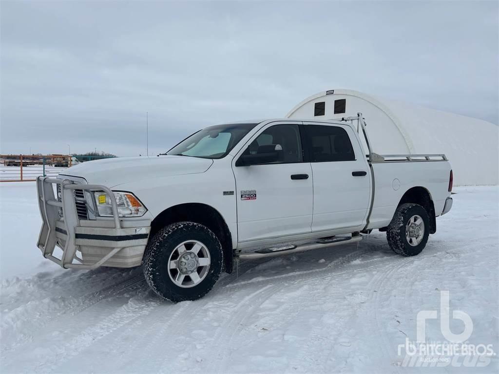 RAM 2500 Bestelwagens met open laadbak