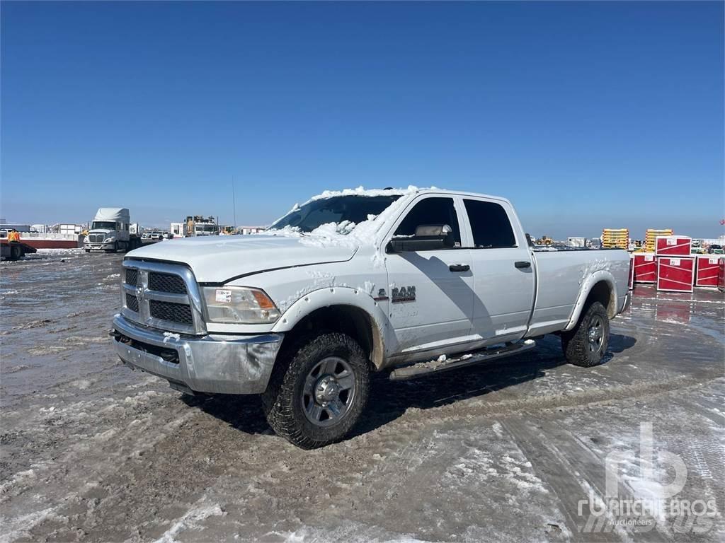 RAM 2500 Bestelwagens met open laadbak