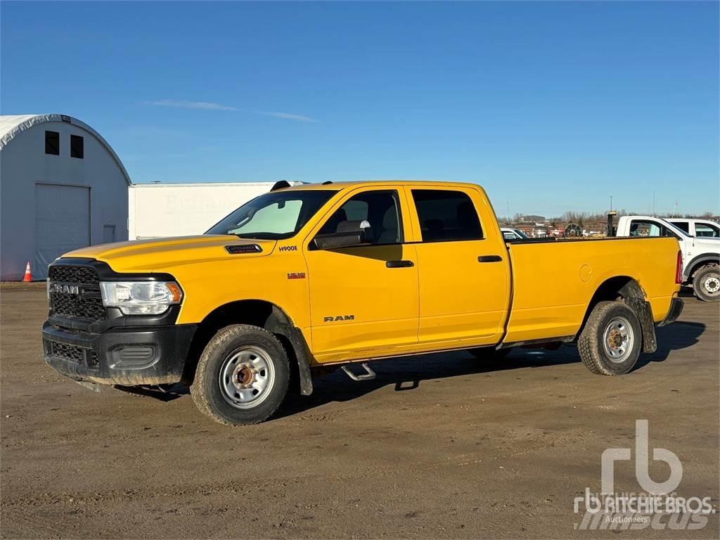 RAM 2500 Bestelwagens met open laadbak