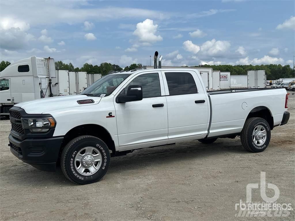 RAM 2500 Bestelwagens met open laadbak