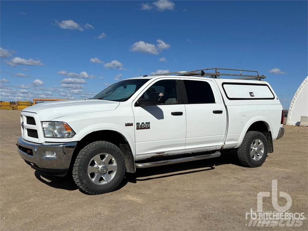 RAM 2500 Bestelwagens met open laadbak