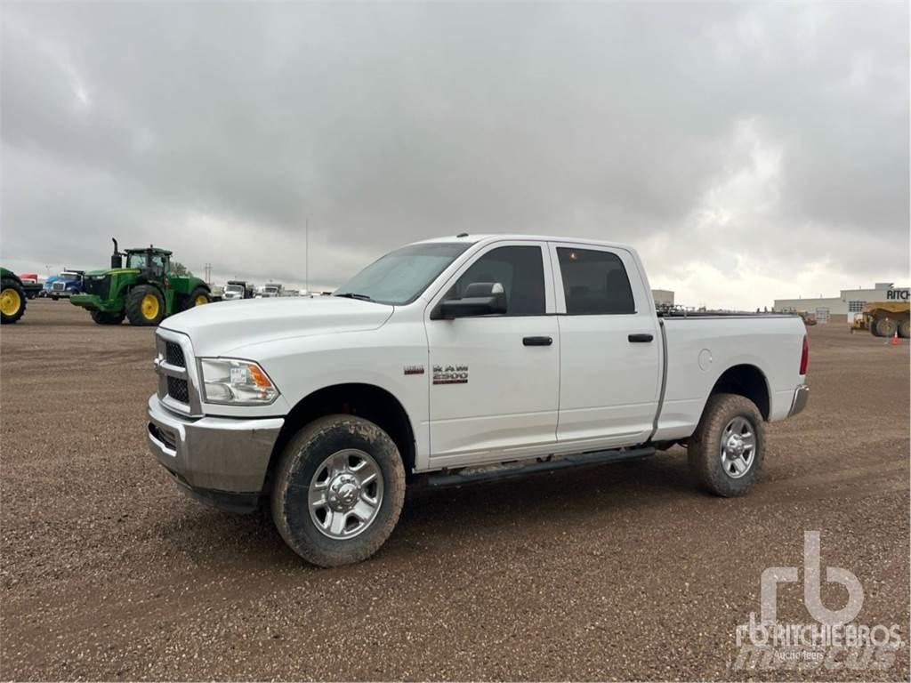 RAM 2500 Bestelwagens met open laadbak