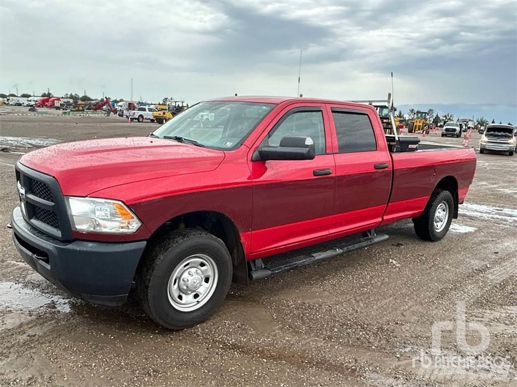 RAM 2500 Bestelwagens met open laadbak