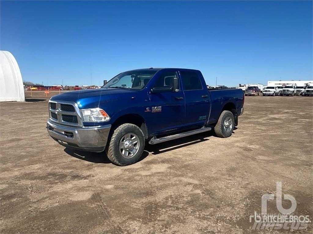RAM 3500 Bestelwagens met open laadbak