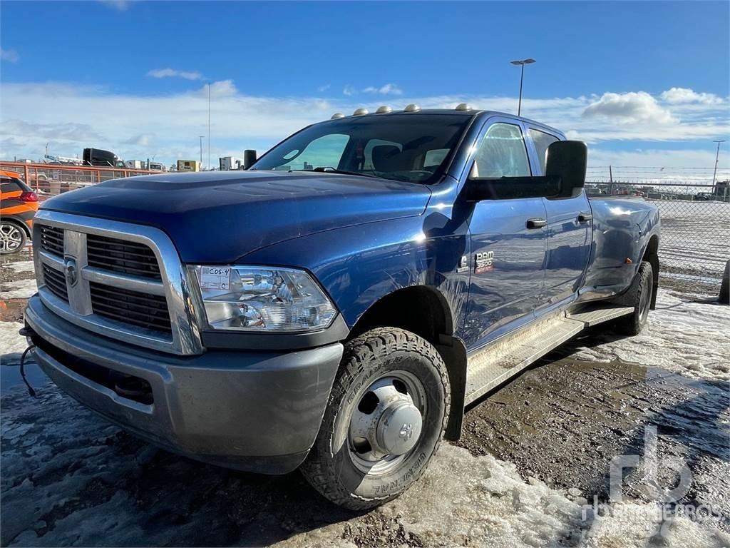 RAM 3500 Bestelwagens met open laadbak